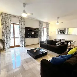 Lucky House Bari