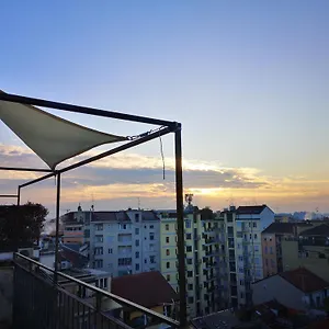 Skyline In Citta Studi A 1 Minuto Dal Metro Con Terrazzo Wi-fi E Netflix Appartamento Milano